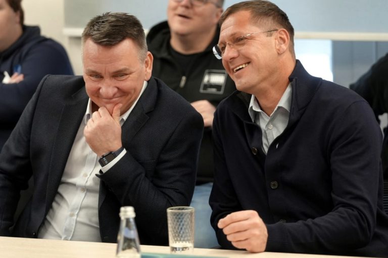 Наставник «Металлурга» получил лицензию самой высшей тренерской категории
