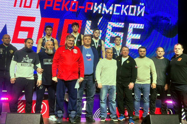 Пять побед и третье российское золото Шкарина