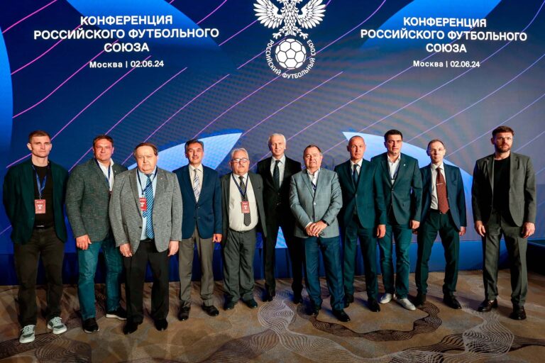 Федерация футбола получила приз… за работу СМИ