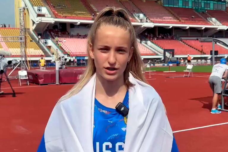 Карина стала призёром с личным рекордом
