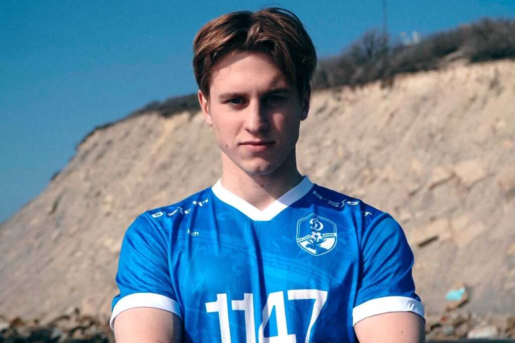 Комар в Вологде, Ходеев во Владимире