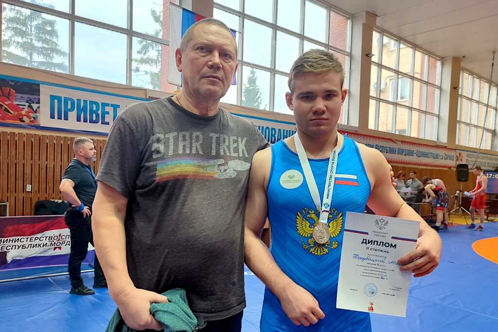 Максим дошёл до финала, Михаил остался в шаге от бронзы
