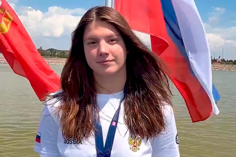 Мысли о Родине помогли в венгерской воде (видео)