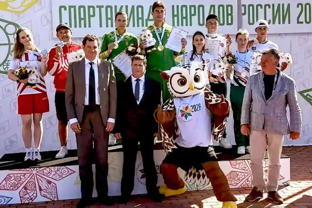 Бить тарелочки — к медалям