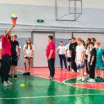 Футбол и «Металлург» идут в школы