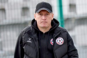 Игошин посетовал на незабитый пенальти, Хрипунков нацелился на пять побед подряд